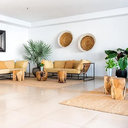 Atlantic Apart Otel 4*