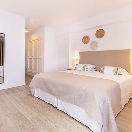 Atlantic Apart Otel 4*