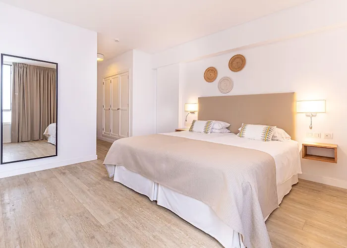 Atlantic Aparthotel 4*